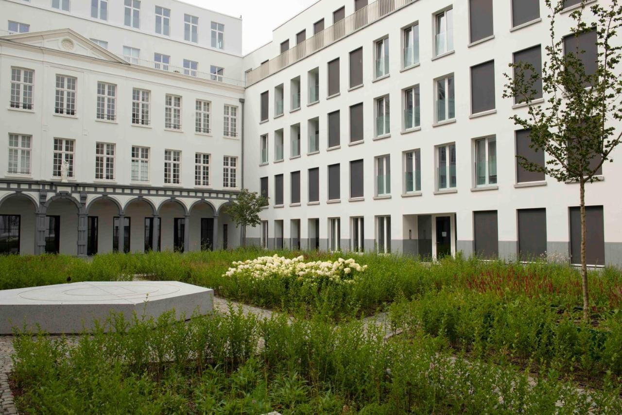 Cityantwerp Een Oase Van Rust Direct Achter De Meir Apartment ภายนอก รูปภาพ